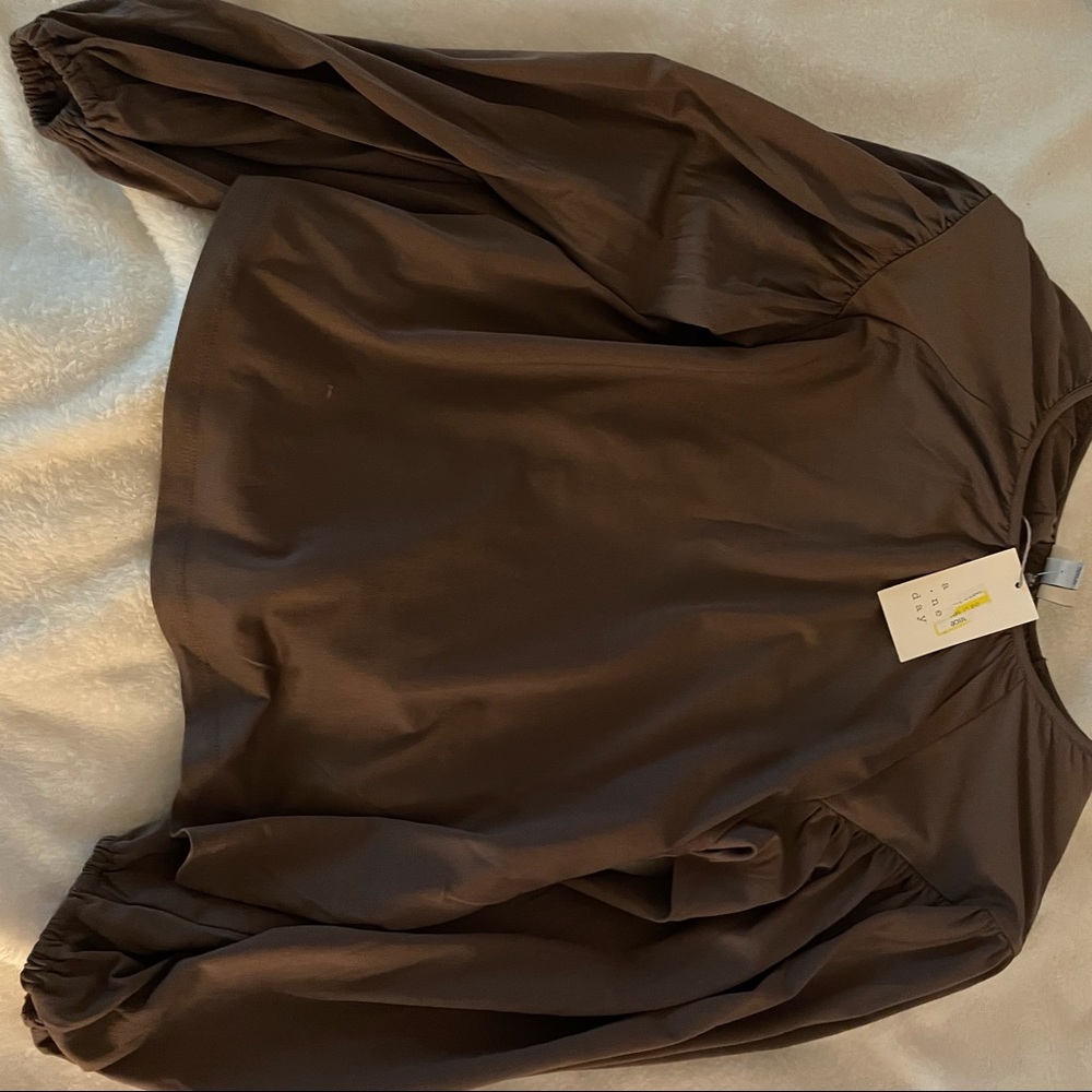 brown blouse 🐻